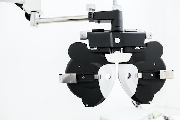 Ophthalmology tool